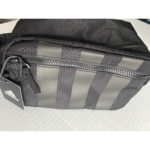 Adidas Team Toiletry Travel Kit Bag Black B172 uisex New with Tags 5143992 - Picture 8 of 16